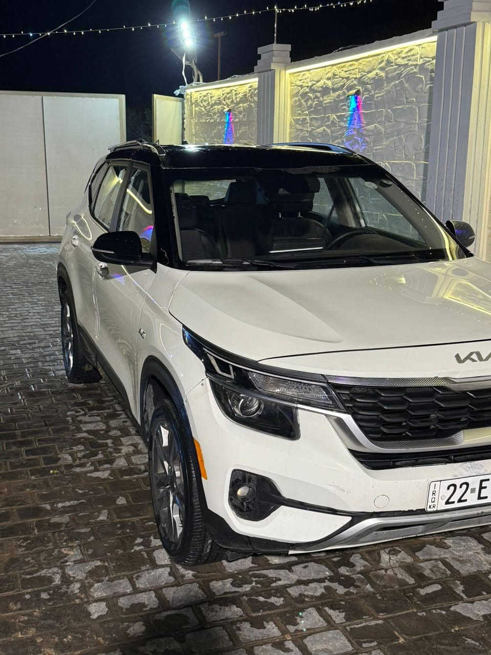 السلام عليكم للبيع كيا سيليتوز ٢٠٢٣ محرك ٢٠٠٠ دوش فول مواصفات عده الفتحه..
فور ويل..
تشغيل عن بعد..
كشنات جلد..
رادارات امامي وجانبي وتوقف ذاتي..
رقم أربيل الجديد كامله مناقصها برغي السيارة نضيفه جدآ صور الحادث مرفوقه ويه الصور السعر ١٢٥ مكان السيارة مطار بغداد للأستفسار *********** ***********
