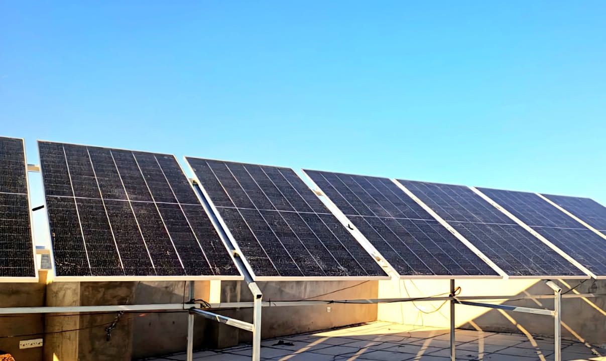 بسم الله الرحمن الرحيم
مستمرين في نشر ثقافة الطاقة الشمسية في محافظة صلاح الدين 
منظومة جديدة في مركز محافظة صلاح الدين تكريت
الضمان الحقيقي شعارنا
تم على بركة الله تنصيب منظومة طاقة شمسية في تكريت حي القادسية 
 20 امبير نهاري و 15 امبير ليلي بالتناوب مع الوطني من قبل ( دلتا للطاقة الشمسية   ) 
حيث تم استخدام
10 لوح نوع جينكو 620 واط
انفيرتر حجم  8kw من شركة #Felicity 
بطارية حجم 16kw من شركة #Gospower
بادارة واشراف مهندس يوسف عزاوي حاجم
للاتصال ☎️: ***********
العنوان
صلاح الدين/ بيجي. طريق الصينية - قرب مدرسة الفضيلة
🌞💚🌟 #صلاح_الدين #بيجي #الضمان #منظومة #حي_الرسالة #الطاقة_الشمسية #تكريت
