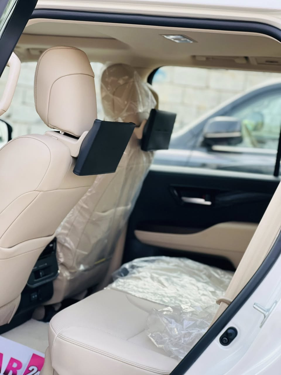 لاندكروز 
2025 
LEMTED  S
SAS
كامرات محيطية 
نشرات بيبان ملونة
عداد صفر /زيرو 
الموقع /بغداد
السعر /122 مليون 
***********
