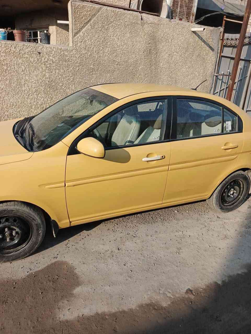 السلام عليكم اكسنت للبيع موديل 2011امريكي رقم بغداد 
السعر 85
***********
