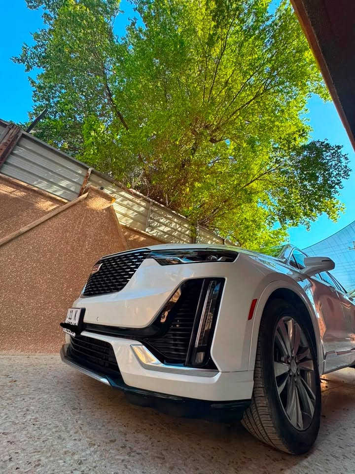 السلام عليكم
* كاديلاك Xt6 موديل 2023
* Premium luxury 
* السيارة كاملة وجديدة ومبيها اي نقوصات
* حادثها من امريكا مثل ما مرفق بالصور 
* ⁠السيارة ماشية ٦٦ الف كم
* ⁠كراسي كهرباء تدفئة وتبريد
* ⁠الكراسي صف ثالث كهربائيات
* السيارة ٧ راكب
* فتحة سقف بانوراما
* بجم كبس
* كار بلي
* ايرباك بردة فقط 
* مطلوب بيها 310 ورقة وبيها مجال بسيط حگ الجية


**إذا كنت صاحب هذا الإعلان وتريد حذفه لأي سبب، رجاءا أرسل رسالة إلى الدعم الفني**