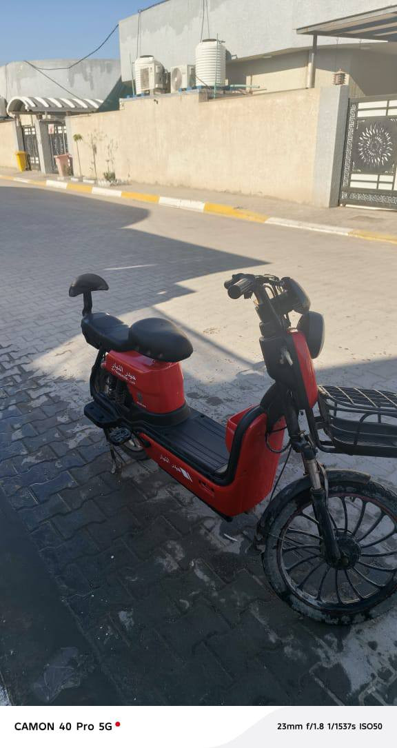 سلام عليكم دراجه حيدر النيار نضيفه كلش بطاريات جديدة 5 بطاريات كلشي شغال كهربائيات لايت اشاير كلشي فقط هورن ما يشتغل وشاشه لمس + بلوتوث بيه شغاله سعر 275 بيه مجال استفسار خاص او واتساب *********** + مكاني بصره الجبيله
