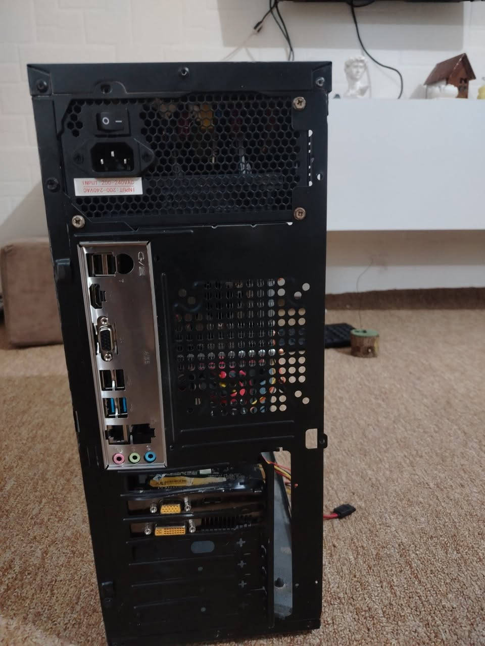 عندي تجميه كله جديده موصفات 
مذر بورد H61
كارت شاشه ZOTAC GTX 550 Ti
معالج i72600
تبريد 
رام 8×8
هارد ssd128وندوز 10
باور سبلايس صلي 400
مراوس بلي 4 او اكس بوكس وان اس


**إذا كنت صاحب هذا الإعلان وتريد حذفه لأي سبب، رجاءا أرسل رسالة إلى الدعم الفني**