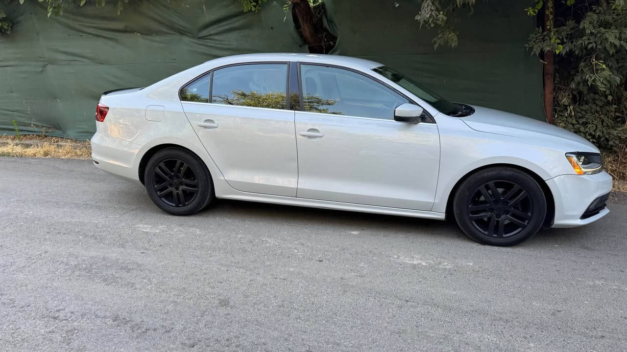 چيتا ٢٠١٧ بؤنيت چاملغ بئ ژورئ تةزرةكى كةمى هةية ٩٥ رؤشتية لايت و رادئتةى بيلادية گئرو مةكينة بةشةرت بةناوى خؤمة سةنةوى بةسةرچوة رةقةمى نوئية بئ مةسروفة
١٠٥ مةجال
*********** أربيل, العراق
