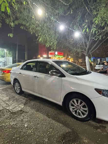 سلام عليكم كورلا ياموديل ٢٠٠٩ رقم بغداد وارد امريكي سياره كلين هنا صار بيه بارد بل جاملغ قليل حك ٤ اصابع مكانه بغداد اليرموك سعر ١٢٥ وبيه مجال قلي ***********  مكينه وكير مكفولات تخم تاير جيد تبريد ثلج داخل صاج محرك ١٨٠٠ بجم كبس ايرباكات مكفولات
