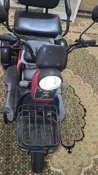 دراجه ذوي الاحتياجات الخاصه ٠٧٨٠١٧١٦٢٠٥