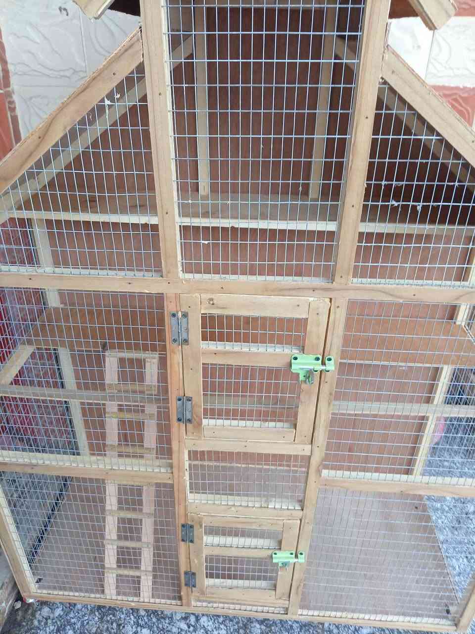 سلام عليكم قفص للبيع سعر 90 وبي مجال مكانك القرنه شرش ***********
