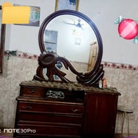 مستعجل • حي البساتين • غرفه اخشاب