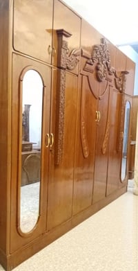 غرفة نوم • خشب وصاج • درجة أولى