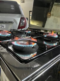 طباخ 4 عيون نضيف شغال ناره تخبل على الفحص الفرن قطره دهن مابيه وناره ت...