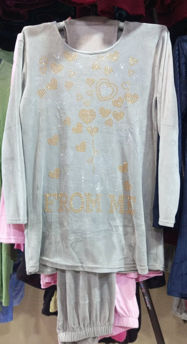 اتراك نسائي متوفره جميع القياسات الخاصه وعتيادي سعر القطعه 10  يوجد خدمت توصيل داخل هيت وحي. البكر للحجز واتساب ***********
