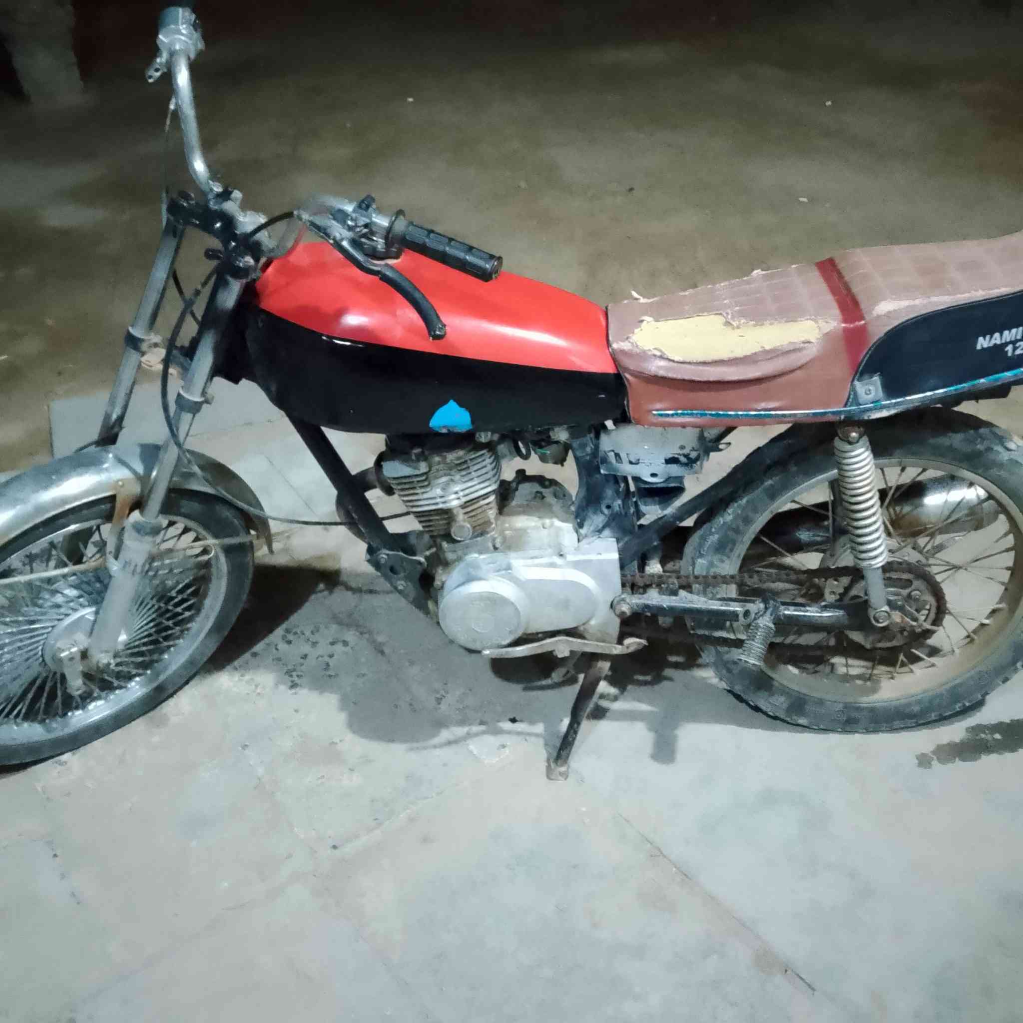 سلام عليكم دراجه للبيع سعر 150مكاني عفك ***********
