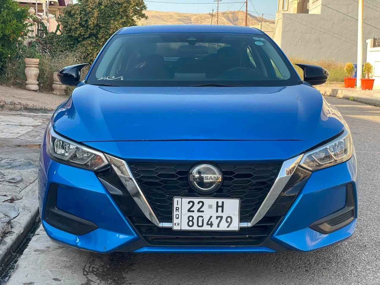 نيسان سنترا 2021 ✔️
مواصفات SV 

حساسات اماميه 

حساسات خلفيه 

تنبيه خروج من مسار 

وضيعة قياده سبورت 

محرك حجم 2.0 

تبريد ثلج 

تدفئه فول 

حساسات جانبيه 

مثبت سرعه 

تحكم ستيرن 

شاشه تدعم خاصية Apple car play

Android Auto 

كامره 

مراقبة النقطة العمياء 

مانع انزلاق 
توقف ذاتي امامي
توقف ذاتي خلفي 

6 وساده هوائيه 

ويل حجم 16 

تشغيل عن بعد 

سيارة ماشية 98 الف كيلو متر 

سياره لون مميز 

بدون صبغ بدون ضرر

ضررها ب الصور فقط لا اكثر لا اقل 

سياره على وضع شركه كفاله عامه 

شرط تحويل 

مكانها موصل/بعشيقه 

التواصل *********** مو شراي لاتجي 

السعر راح يكون عن طريق الخاص
