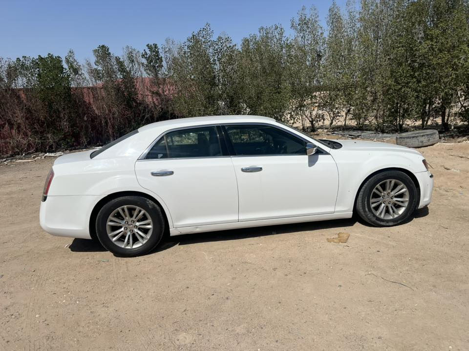 اوباما 2013كفاله عامه من الگص والظربه والصبغ ادوات ادوات متومه جاهزه للتسجيل تخم تاير مع ويل مكسيكي اصلي تبريد شغال محرك وكير كفاله. 
السعر 85
***********
