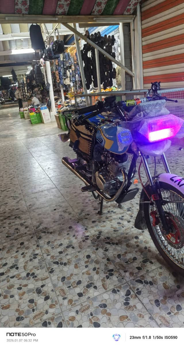 سلام عليكم اخوتي الاعزاء دراجه تايكر موديل 2026 دراجه نشطه وخير مالله صارلهه شهرين من منزلهة بعدهة تحت ضمان مكفوله كفاله عامه جيب فيتر وتعال دراجه نظيفه ومرتبه ومجمبزه بيهة شلعه ومعدل متلكاهة بغير دراجه وللأستفسار اكثر الاتصال ع الرقم *********** فقط الشراي يتصل/دراجه مال جناي يعني انطي بيها ضمان من ابيعها
