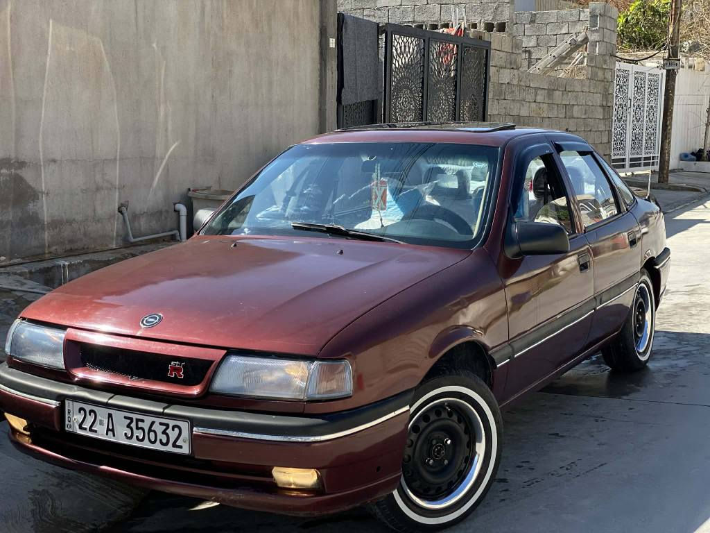 ئۆپل مۆدیل 1992 ماکینە 18 گێر عادی سلایت رەقەمو سەنەوی نوێیە تا 30 دەفتەر بەنزینی هەیە سەیارەکە لۆکە لۆک سعر 39 رقم *********** واتساب *********** كركوك, العراق
