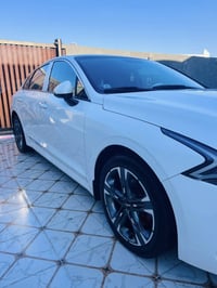 كي فايف • موديل ٢٠٢٣ • ماشي ٥٠٠٠٠