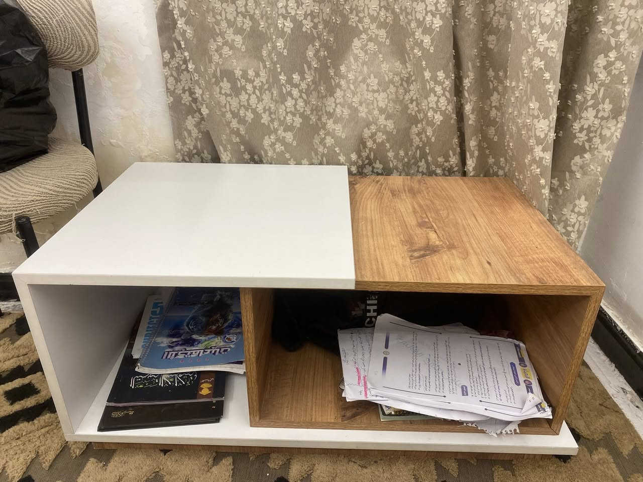 هذني غراض للبيع طبله وسطية بيضه سعره ب٥٠ وبيه مجال وطبله وسطيه ثانيه البيضه وبيه جوزي هم ب٥٠ وبيه مجال وميز طعام ب١٠٠ وبي مجال بسيط كلهن جدد ونضيفات بس مستعجله على بيعتهن


**إذا كنت صاحب هذا الإعلان وتريد حذفه لأي سبب، رجاءا أرسل رسالة إلى الدعم الفني**