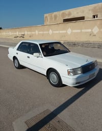 تويوتا كراون • كراون 1999 • سيارة للبيع • رقم بغداد • ايسر بلاد • بصره...