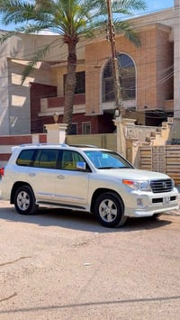 ﷽ لاندكروزGX موديل2015 ماشيه145 كفاله من الصبغ والبارد.فقط 3رصعات بسيط...
