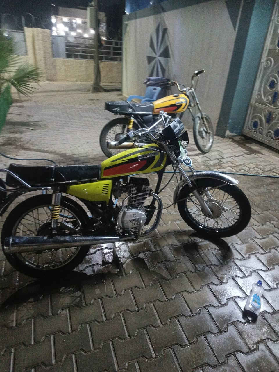 السلام عليكم اربعه كير موديل 21 مكينه ناما برو غطاس مبدل فقط بستم حته ما مبينه مفتوحه  وكيل ابن هوشا بلخان اداورهه الك بنفس اليوم دراجه شوفت عينك يرادله ترتيب اذب عليهه جم فلس ترجع جديده سعر 500 وبيهه مجال


**إذا كنت صاحب هذا الإعلان وتريد حذفه لأي سبب، رجاءا أرسل رسالة إلى الدعم الفني**
