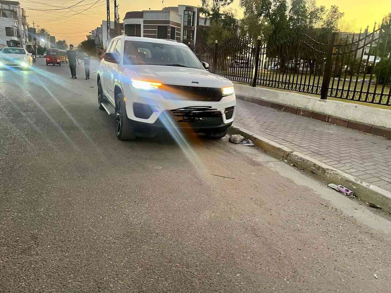 جيب لاريدو نص فول (2023)🤍🔥

🛠️ مكينة 6 سلندر
🛣️ تحديد مسار
📡 رادار أمامي
🧠 سياقة ذاتية
🔋 جنطة شفط كهرباء
🕹️ شفتات خلف الستيرن
📱 شاحن وايرلس
🚀 تشغيل عن بعد
👁️ رادار في المرايا
❄️ تبريد قطعتين
🛞ماشيه ٢٢ مايل

📌 يتوفر بها مواصفات أخرى تُذكر عند الاتصال
 مرقم بغداد بسمي وكامل ٢٨٠ وبيهه مجال 
مكان تواجد السيارة: بغداد
رقم صاحب السيارة: *********** / ***********

#جيب
#لاريدو
#JEEP
#SUV
#LAREDO بغداد, العراق
