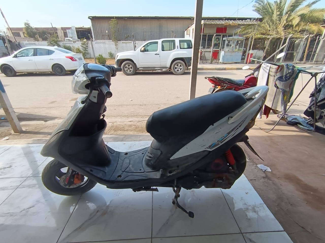 عليكم عليكم دراجه ماكس اي نقص مابيه السعر ٦٠٠ المكان بغداد العبيدي *********** النتصال
