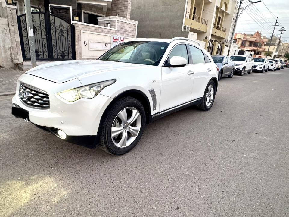 السلام عليكم 
وين عشاق الانفنتي 😍
ماكو هيج جمال ونضافه ☺️
للبيع انفنتي خليجي ✅
موديل 2011
كفاله عامه✅ 
فأت FX35✅
الوان ابيظ ✅
رقم اربيل تحويل مباشر ✅
هزه جديد ما صاقطه ✅
محرك وكير كفاله ✅
المواصفات 
فتحت سقف ✅
شاشه خلفيه بل سقف ✅
مري قلاب ✅
تبريد قطعتين ✅
تدف تبريد بل اكشانه✅
اكشانه كهرباء اثنينهن ✅
داخلال السياره بيجي ✅
شفتات سرعه بل استيرن ✅
تحكمات صوت بل استيرن ✅
مضخم صوت وسماعات فول ✅
شاشه وسطيه شغاله ✅
مثبت سرعه ✅
مانع انزلاق ✅
حساسات امامي وخلفي ✅
كامرات محيطيه 360 ✅
تشغيل بصمه ✅
وابواب والجنطه كذالك بصمه ✅
ويل ماله ابلادي ✅
وبعد بيه هوايه مواصفات ✅
السياره تخم تاير وصدر جديد ✅
عليه ادامه كامله ما نقصه برغي ✅
بل عافيه عل ياخذه بعده جديده 
السعر 145 وبيه مجال 
للاستفسار ***********
