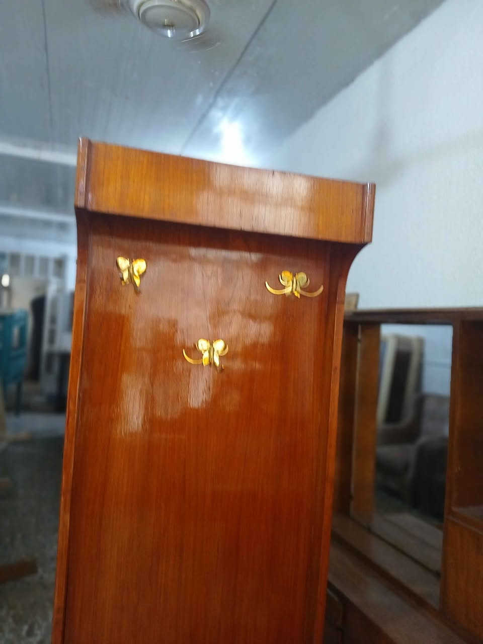 زاويه ملابس تكمه نظيفه توصاه سعر ٨٠ الف بغداد الكرخ الرساله الاولى بجانب النشاط المدرسي بغداد, العراق


**إذا كنت صاحب هذا الإعلان وتريد حذفه لأي سبب، رجاءا أرسل رسالة إلى الدعم الفني**