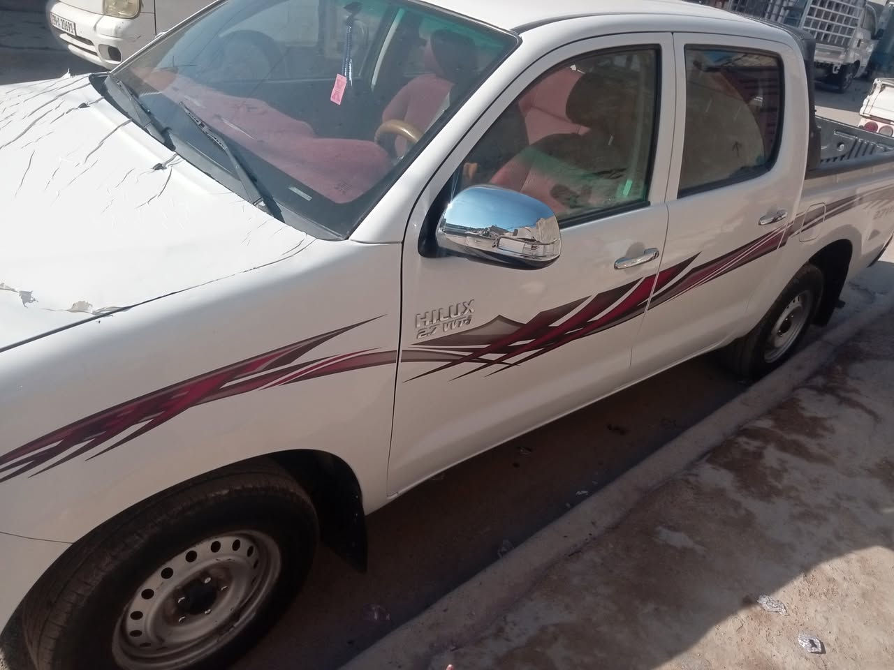 سلام عليكم ورحمة الله وبركاتة بيكم موديل 2012رقم واسط سياره حلوه خير من الله نضافة فول كير عادى مكان بغداد الهاتف ***********(///***********
