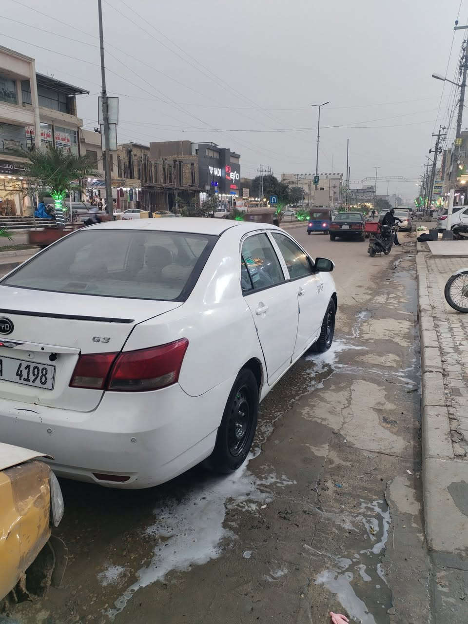 السلام عليكم سيارة بي واي دي مديل 2013 كفالة عامة رقم جديد مكينة ياباني كير بلادي تبريد ثلج رقم السيارة قادسية سيارة جاهزة للخير من كلشي مكان السيارة العمارة  السعر 55 رقم الهاتف ***********
