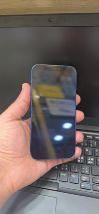 ايفون ١٢ جهاز اي نقص ما بي ولا مبدل شي فقط ضهر مكسور  ذاكرة ١٢٨ شاشة ا...