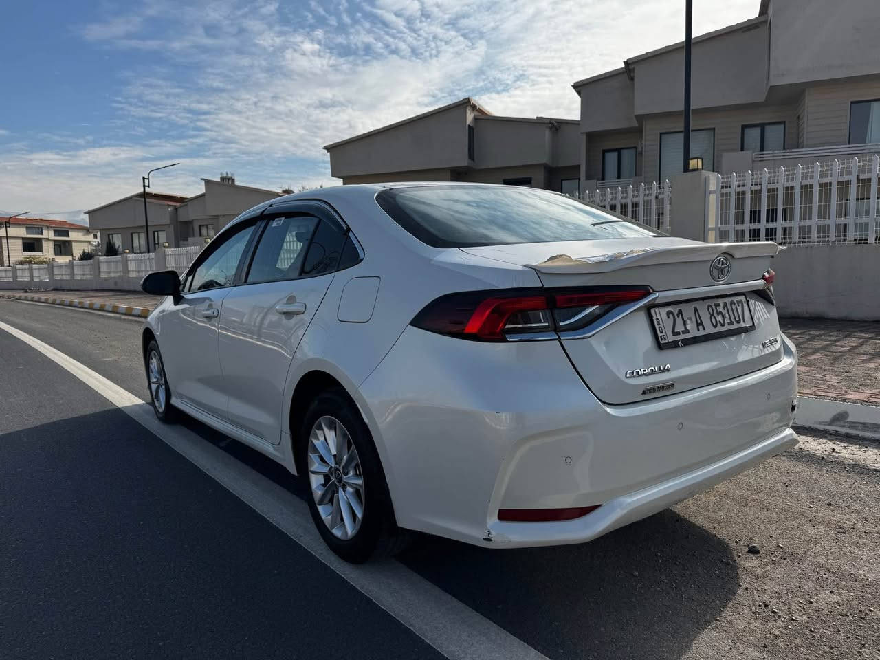 TOYOTA CROLA 2019 GLI
بێ بۆیاج تەنها ١بست ساردی هەیە 
128هەزار ڕۆشت و سەیارەکە زۆر بێ مەسرەفە
 ٢٥٠دینار مەسرەفی تیا نیە 
مەکینە ١٨ شوێن سلێمانی
 بۆ زانیاری زیاتر پەیوەندی بکە 
📞-0773 172 0935 السليمانية, العراق
