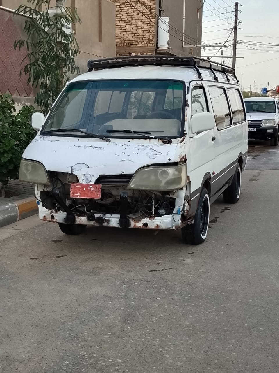 السلام عليكم البيع سيارة بروتون   مكينه بيه بخار  كير نضيف حداديه جديده غرفته نضيفه تايرات جدد تريد وكاله تريد مداور  السياره شوفت عينك السعر 22 قفل لاستفسار *********** مكان السياره ديوانيه حي الفرات

