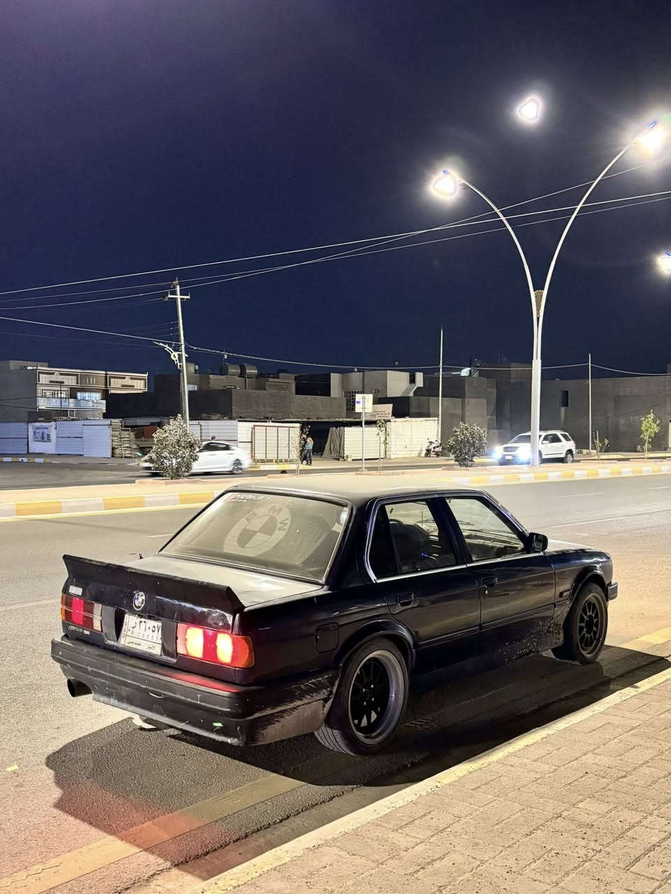 للبيع بي ام زعره محرك 6 سلندر مفتوح كير عادي 1.2.3 بطناش عليهة منضومه اكزوز صوت تبريد شغال جاهزه صدر تخم تاير جام اوتو ويل رياضي عريض مكاني الانبار الرمادي ***********
