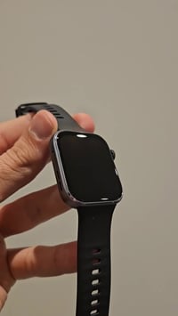 ساعة هواوي Watch Fit 4  مستعملة حوالي 4 اشهر. نظيفة ما بيهة شخوط. الجد...