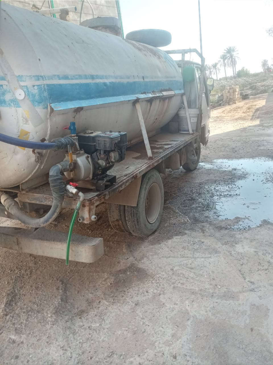 سياره نوع فورلاند موديل ٢٠٠٢ محرك وكير بنكو فحل ٤٨٠٠ حموله ٥ طن رقمها الماني السعر ٣٥ وبيه مجال مكان البصره ابي الخصيب والاستفسار على الرقم ***********
