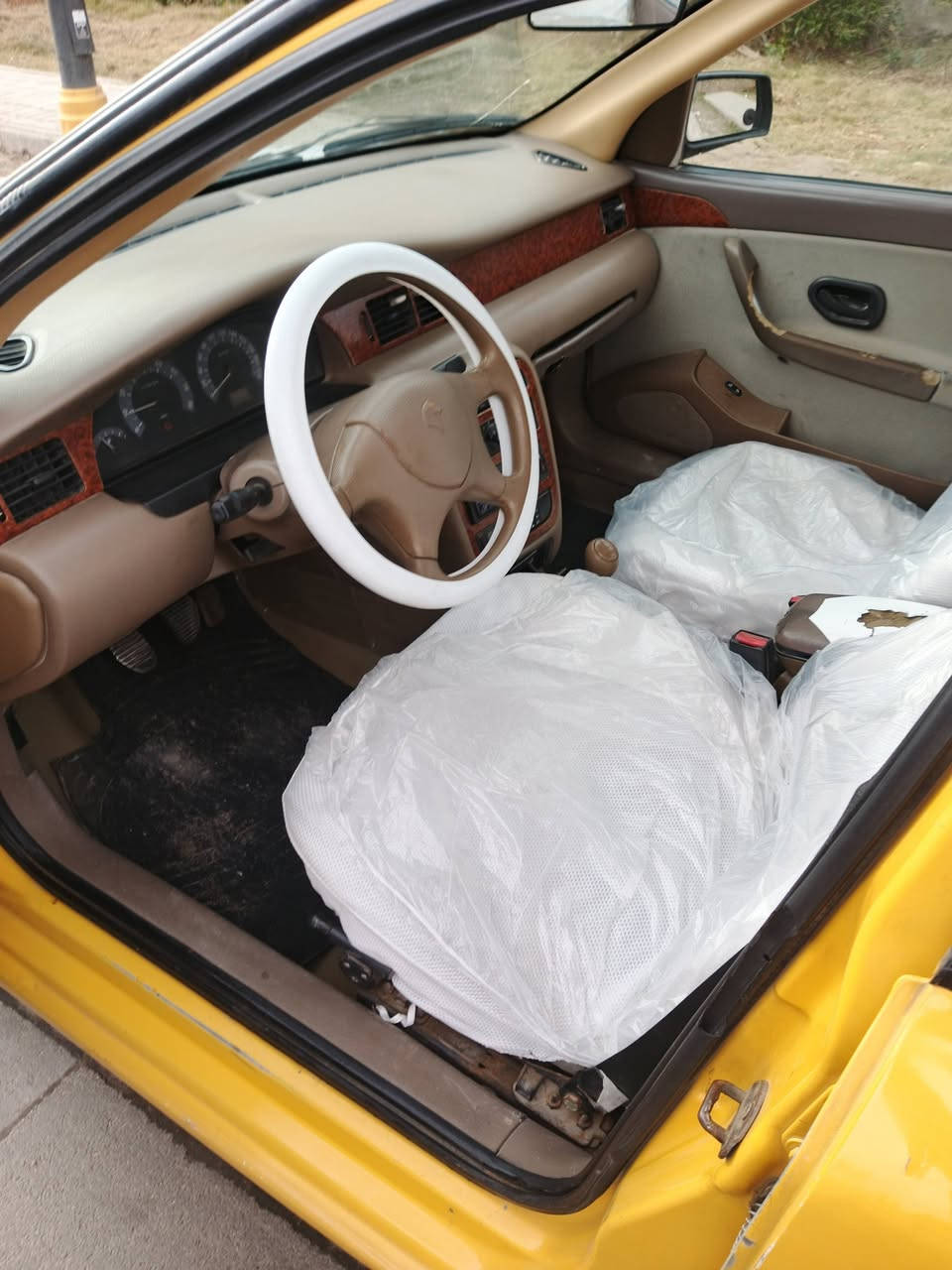 السلام عليكم سمند كرستال 2012 سياره حلوه جاهزه رقم بغداد انكليزي تحويل ثانيه مكان السياره بغداد مدينه الصدر جملغ باب اليمنه بيهن صبغ السعر 33 وبيها مجال بسيط رقم الهاتف‏‪***********‬‏اوبي وتساب
