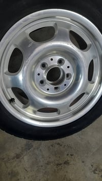 للبيع ويل مارسيدس غواصه وأم عيون قياس ١٦ عدد ٥ بدون اطارات نظيفات جدا ...