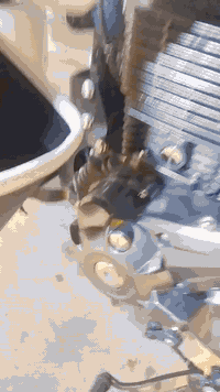 سلام عليكم يابة دراجة RK شباب بعدهة زيرز مصالي شهرين من ماخذهة برغي ممفتوح بيهة ماشية عشرتالاف كيلو ارقة دهن اديرلهة وما ائئخرة بس عاجبتني دراجة اريد اجيبهة سعرهة 2800 وبيهة مجال حك لجية مكاني الدورة شباب الي ميعرف هاية لدراجة شنو وشكد اسعارهن لحد يكسر بيهة يرحم والديكم الي معاجبة خلي يشوف وحدة غيرهة وللعلم لكماليات الي ظايفهن ع دراجة بل 150 الف شباب لعنوان الدورة ورقمي *********** بي واتساب
