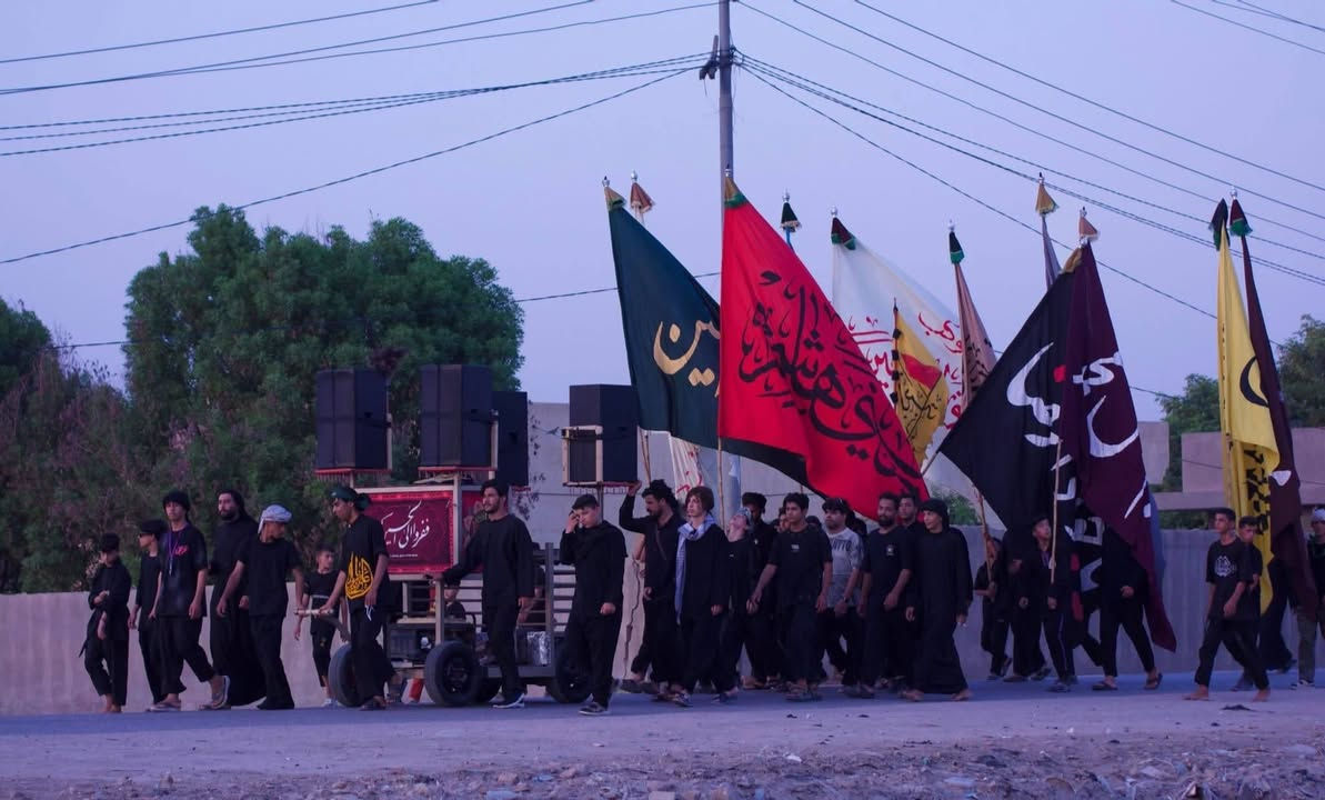 سلام عليكم إخوتي خدام الحسين رايات العدد 10 البيع رايات جدد مستخدمات قليل ماطالعات وهذ@إشارةة رقمي وبخدمتكم ‏‪***********‬‏
