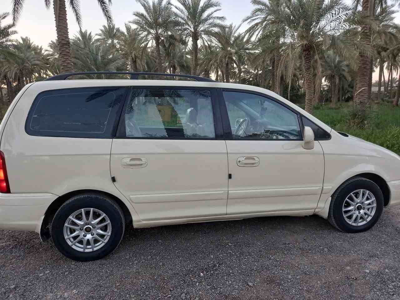 هونداي تراجيت خليجي بأسمي موديل ٢٠٠٦ سنويه لل ٢٨ 
مكفوله كفاله عامه من الحادث صبغ عام جماليه  
مكينه ٢٧٠٠ كير حداديه تبريد تخم تاير كله شرط
شاشه وكامره 
غرفتها جديده 
السعر ٧٣ وبيها مجال 
*********** بي واتساب 
مكاني بابل الحله المركز
