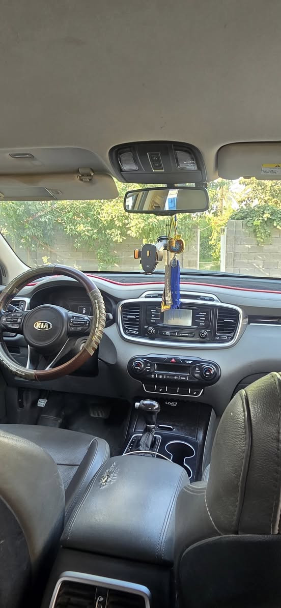 السلام عليكم
سورنتو وارد أمريكي 2016 
محرك ستة سلندر 
فئة EX 
دفع رباعي 
سبعة راكب
ثلاثة قطع تبريد
كشنات جلد كهربائية 
تدفئة كشنات الأمامية 

رقم بغداد بإسمي 

صور السونار مرفقه بالمنشور 

السعر 167

الانبار _ قضاء الحبانية 

***********
