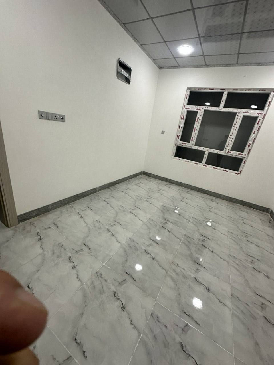 يتوفر 🛑 🛑 🛑 🛑 🛑 🛑 🛑 🛑
شقه طابق ثاني للايجار 
في حي الميثاق 👉 👉 👉 👉 👉 
مساحه 125 متر
بناء حديث فول سيراميك بورسلين
زيره غير مسكونه 🫸🫸🫸🫸🫸🫸🫸
تتكون من غرفتين نوم وهول واستقبال وصحيات ومطبخ
موقع مميز قرب السوق 
للاتصال والاستفسار ***********
***********
