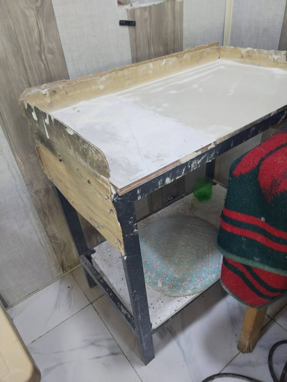 سلام عليكم غراض مخبز للبيع التواصل خاص او عل رقم *********** المكان الرمادي
