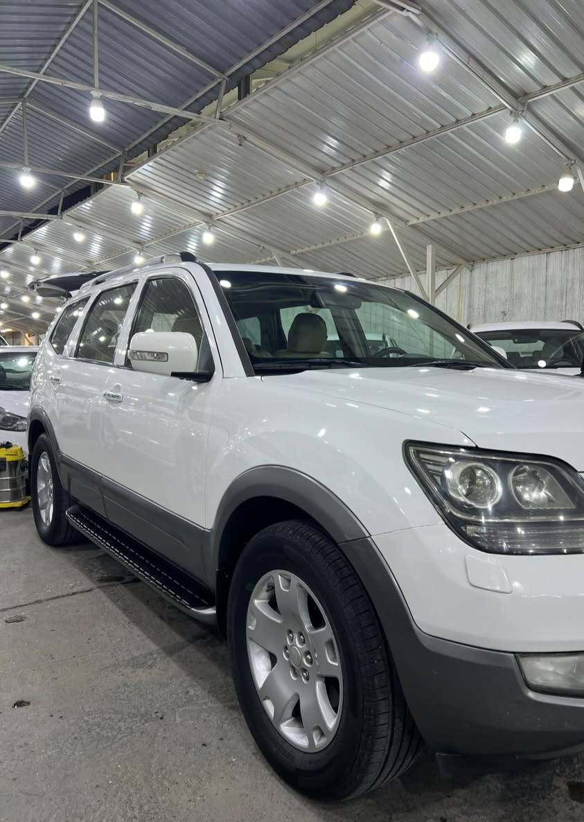 السلام عليكم 
مهــافي: موديــل 2013 
رقم بغداد مميز اربعه ارقام 
محرك/6سلندر
السياره فول للأخير كشنات تدفئه تبريد مري شفط بصمه فتحه السياره {كفاله عامه} بيه الدعاميات صبغ فقط
العنوان بغداد شكوك  للاتصال ***********
