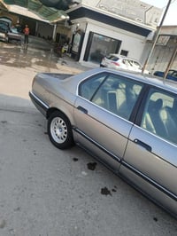 اخوان السيارةللببع  735iA سته 6  موديل 91 رقم نكليزي جديد سنويه لل 29 ...