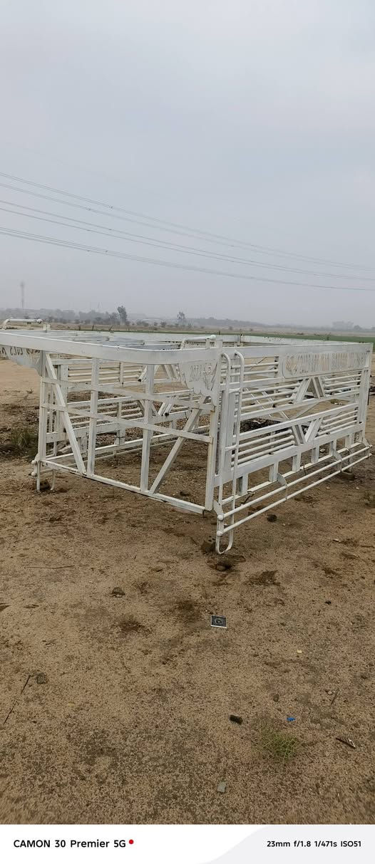 محجر كيا فحل جديد للبيع شدينا شهرين ونزل السعر ((750)) مكان كربلاء طريق النجف/هاتف ***********
