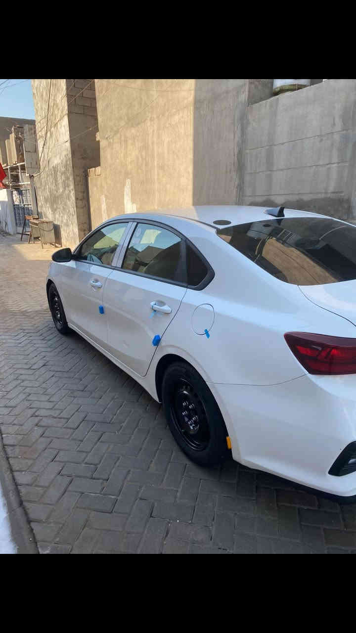 سلام عليكم سياره البيع مديل ٢١ فورتي معوقين سنه تنفك سنار موجود سعر ١٣٥وبيها مجال
***********
