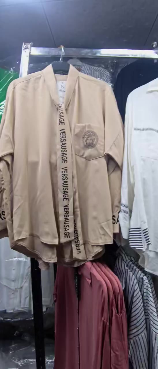 تفليشششش قميص نسائي جسكه تركي درجه اوله 
سعردرزن 66 ألف قياس 38 إيلا  48
عنوان كربلاء شارع الجمهوريه
للحجز ***********  جمله فقط
